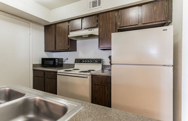 The Relaxing Suites of Midland - Photo 51