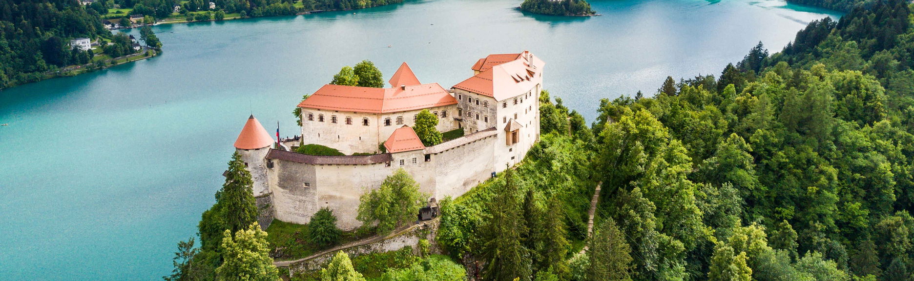 Excursão a Bled, caverna Postojna e castelo de Predjama
