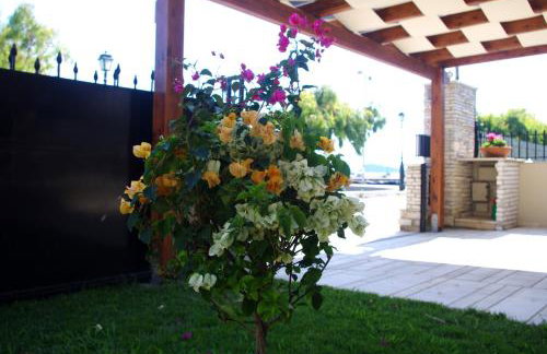 Amaryllis Holiday Home - Photo 15