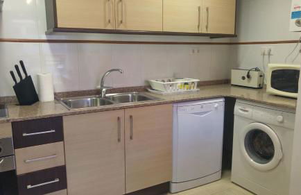 Apartaments Las Carolinas - Foto 17