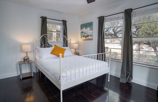 Splash Into Vacation 6BR Home w/ Pool & Waterslide - Foto 12