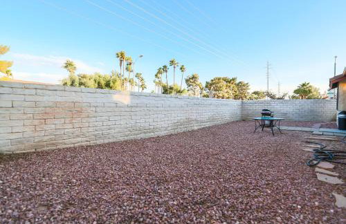 Private Oasis with Pool - Foto 51