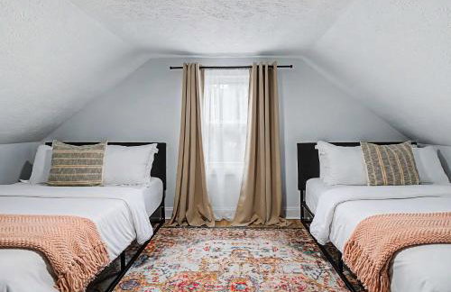 Spacious 3BR PetFriendly Retreat Near DT Cleveland - Foto 31