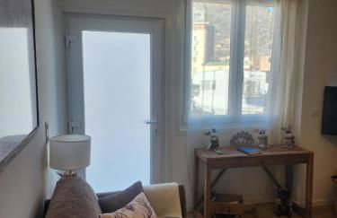 La Marmotte- Charme montagnard en centre ville et station à proximité - Foto 30