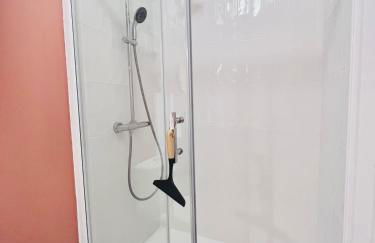 LE QUAI 3 - Studio neuf LUMINEUX CALME - CLIM - WiFi - Gare à 200m - Foto 14