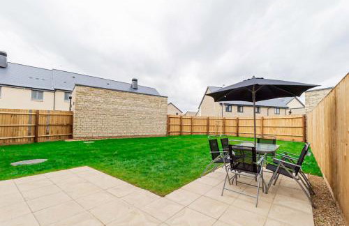 Stylish 4 Bedroom Home Perfect for Families - Foto 1