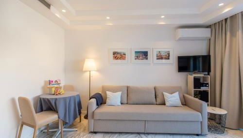 ROYAL PROMENADE Pool Terrace Sea View Air Conditioning - Foto 2