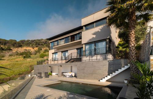 4 BR vila 25 minutes to Barcelona Fantastic sea views pool - Foto 1