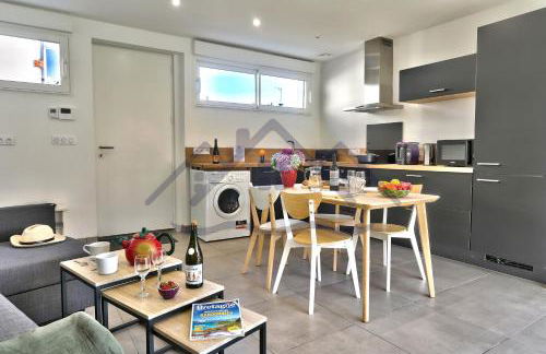 LocaLise - M44 - Ty Juzolie -Maison de plain-pied avec jardin clos à deux pas du centre, du port et des plages du Guilvinec - Wifi inclus - Linge de lit inclus - Animaux bienvenus - Foto 8