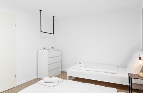 Moderne Monteurwohnungen in Nürtingen Zentrum Kitchen, Wifi, Smart TV - Photo 71