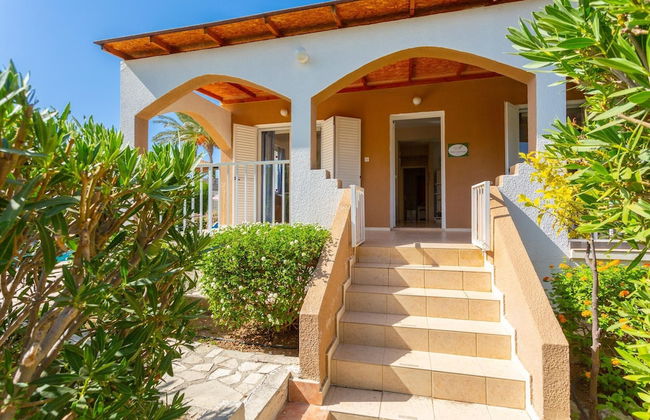 Villa Lela Pente Large Private Pool Walk to Beach A C Wifi Car Not Required Eco-friendly - 2167 - Foto 9