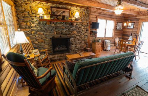 Creekside Hideaway Rustic Cabin - Secluded, Creekside Family Cabin - Foto 20