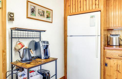 2 Mi to Main Street Mtn-View Escape in Lander! - Foto 9