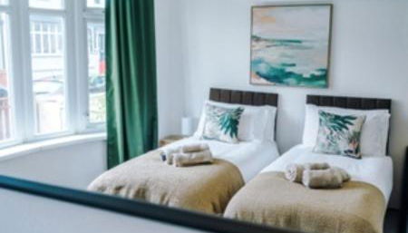 2 Bed apartment, sleeps up to 5 - Foto 2