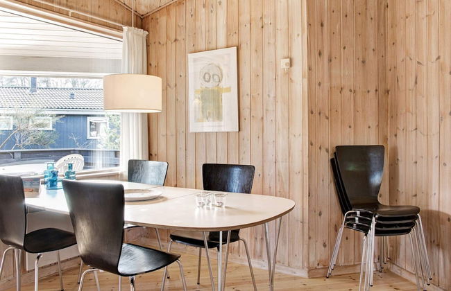 8 Person Holiday Home in Nexo-by Traum - Photo 12