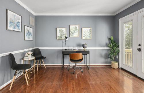 Cozy 4BR Townhome, Family Community, 40 Mins to DC - Foto 12