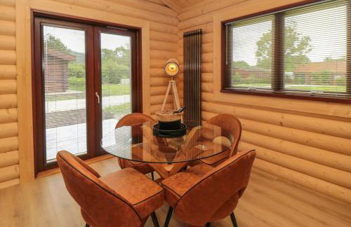 Carlton Lodge 1 - Photo 5