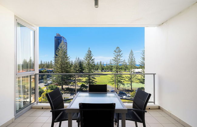 Ocean Pacific Broadbeach - Photo 47