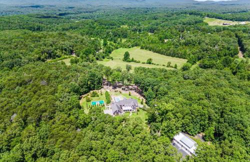 Luxury Mountain Mansion, 7BR, 8 king beds, 10000sf, Views, Pool, Sport Court, Gym, Sauna, Petting Zoo - Foto 20