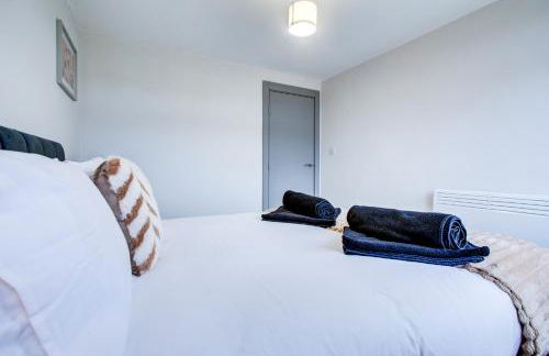 Modern 2 Bed in High Wycombe by ARP Homes, Ideal for Families or Business, Free Parking - Foto 4