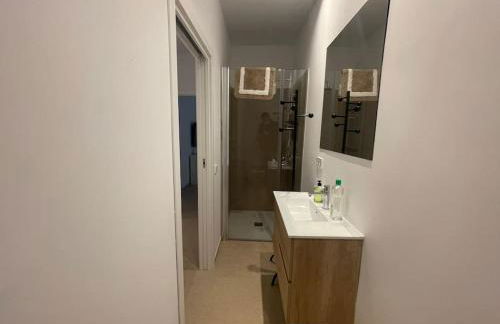 Apartamento con jardín y piscina en Córdoba - Photo 12