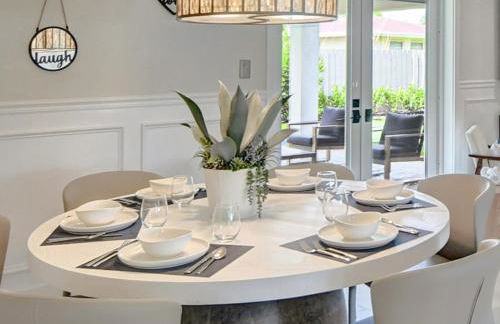 Coastal Palms House - Photo 5