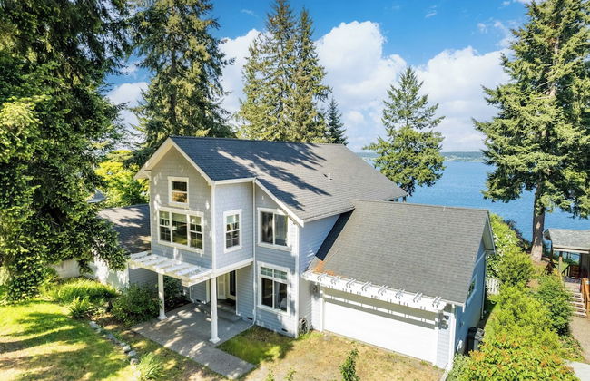 Langley by the Sea by Avantstay Panoramic Vistas - Photo 1