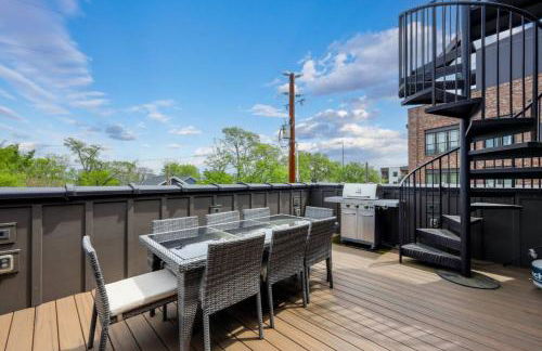 Two Townhomes - Hot Tubs and Rooftop Balconies - Foto 37