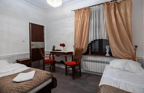 Dworek Kurowski - Foto 26