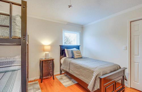 Spacious Fishing Getaway by Lake Guntersville! - Foto 22