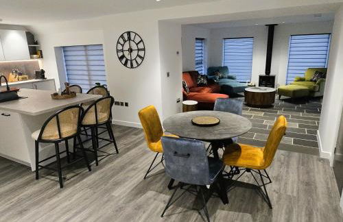 Deluxe Coastal Villa - Isle of Eday - Photo 18