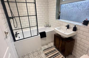 Spacious 3 Bed Home - Cramlington - Free Parking - Pets Welcome - Foto 18