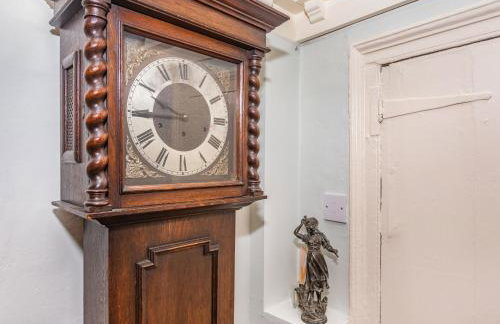 Corner House - Photo 9