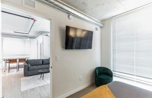 Brand new 2BR 3BA combined apartments with city views - Foto 13