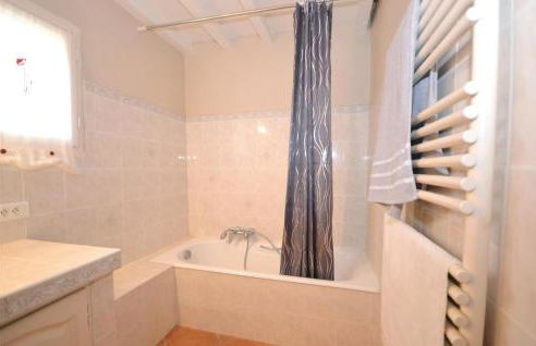 Amazing Home In St Martin De Castillon - Foto 9