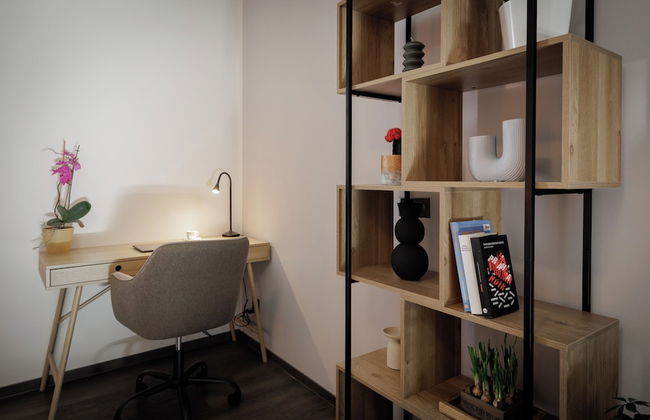 River Apartments - Photo 18