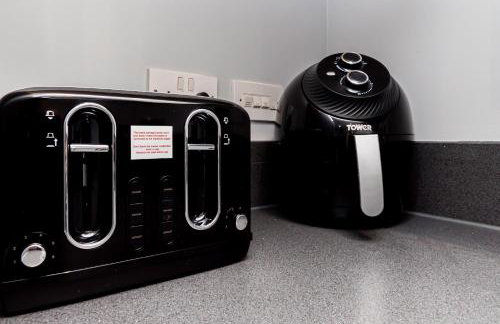 Contractors 4 Beds 2 BathroomsTown Centre Parking - Foto 14