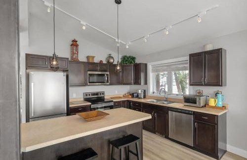 Shelburne Bay Retreat Modern 3BR Lakefront Views - Foto 7