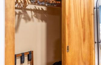 Family Retreat with Hot Tub, Game Room & Prime Location - Foto 20