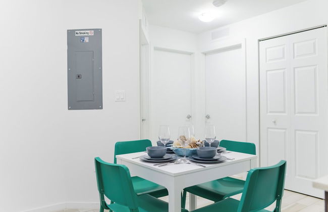 Stylish Stay by Wynwood & Biscayne Bay - Photo 9