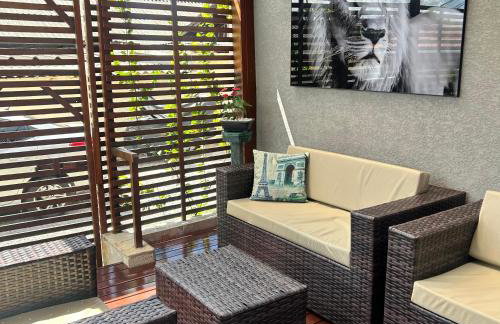 Chalé com PISCINA Privativa, com 2 QUARTOS, ESTACIONAMENTO em Condomínio com PORTARIA 24h, Sauna, Quadras, 3 PISCINAS no condomínio, Pesca e Parquinho Infantil - SmarTV na sala de estar, TV na área CHURRASQUEIRA, Wi-Fi e Cozinha Completa - Foto 6