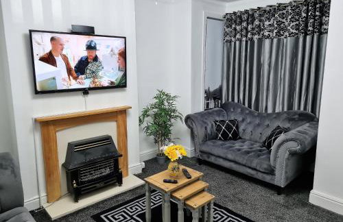 *12PR* Setup for your most relaxed & amazing stay + Free Parking + Free Fast WiFi * - Foto 22