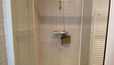 Dépendance privée, salle de bain et chambre privative - Foto 2