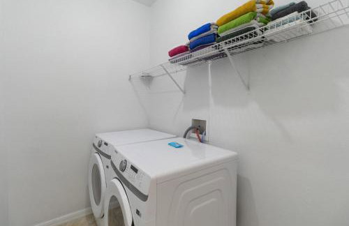 5/3 Pool Home Located in Sunset Ridge Community! - Foto 43