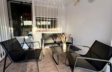 Maxx Suites Torrevieja - Bright and Stylish Studio with Pool Access, Lago Jardin - Foto 2