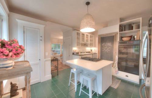 Gorgeous Traditional Home Modern Amenities Downtown Harwichport - Foto 12