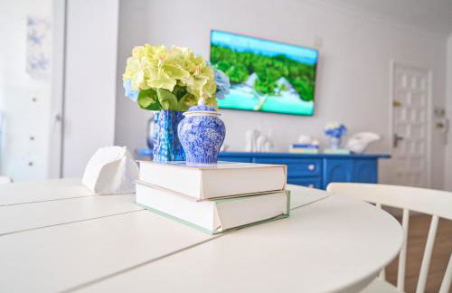 Beautiful NEW Apartment Near The Beach - Photo 3