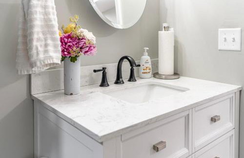 Sleek Urban Getaway Paristown-Highlands-Germantown - Foto 23