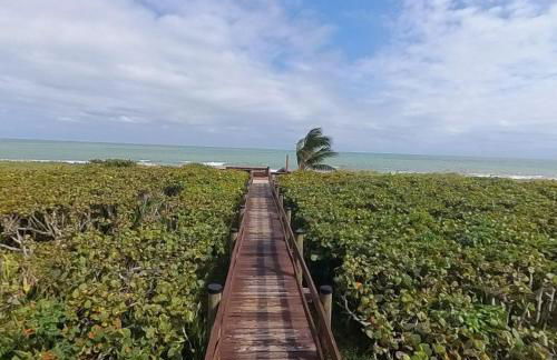 Oceanfront luxury at Hibiscus Breeze, charming 2/2 condo on North Hutchinson Island 3 Month Min - Photo 21