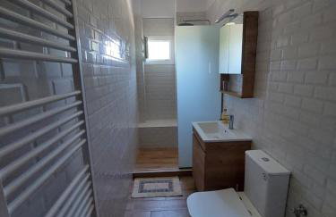 Φιλοξενία Ελένη! - Photo 2